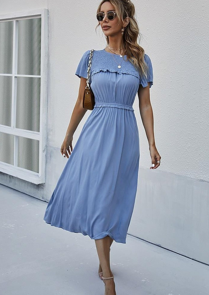 Vestido con cuello fruncido y mangas sueltas 