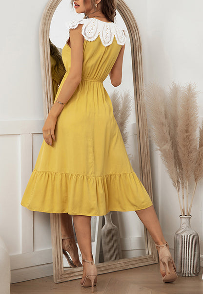 Vestido con mangas de encaje y cuello anudado