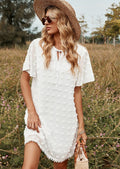 Vestido con adornos de pompones y lunares 
