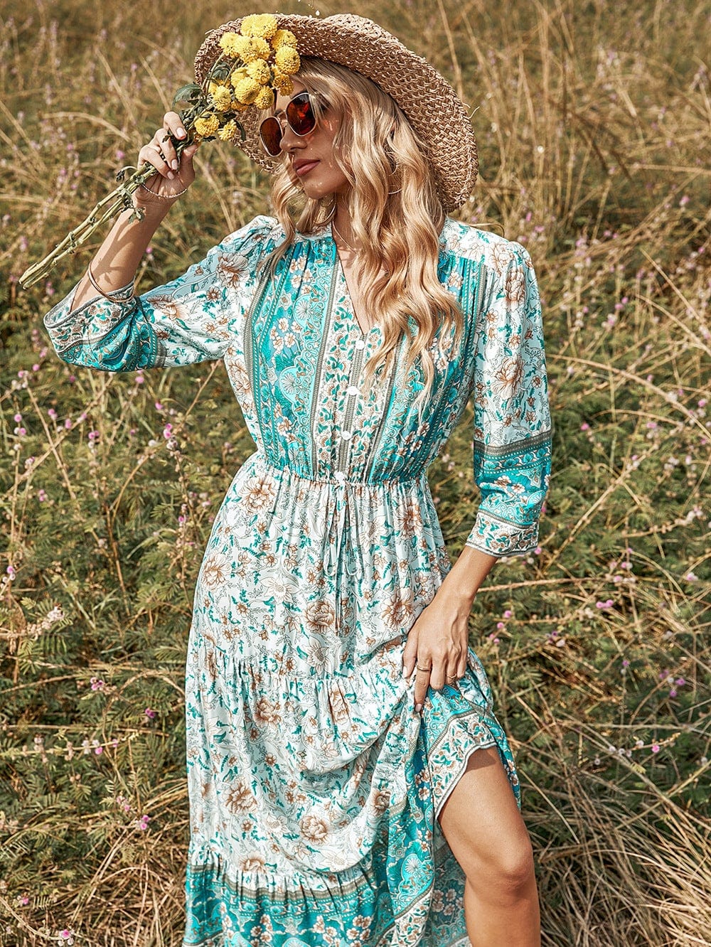 Vestido bohemio con estampado floral multicolor y escote en V