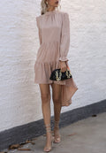 Vestido de cuello alto y bajo