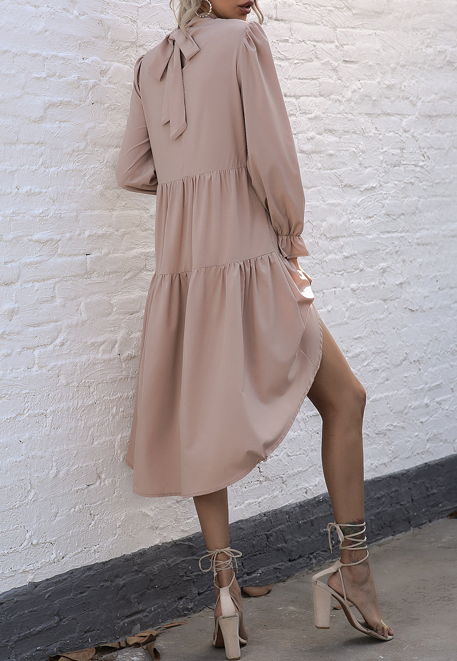 Vestido de cuello alto y bajo