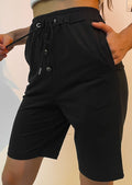 Bermudas con cordón ajustable 
