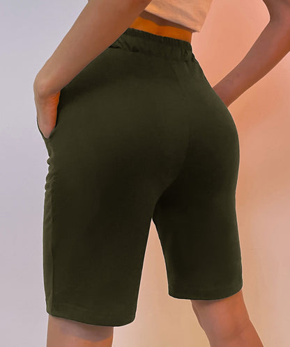 Bermudas con cordón ajustable 