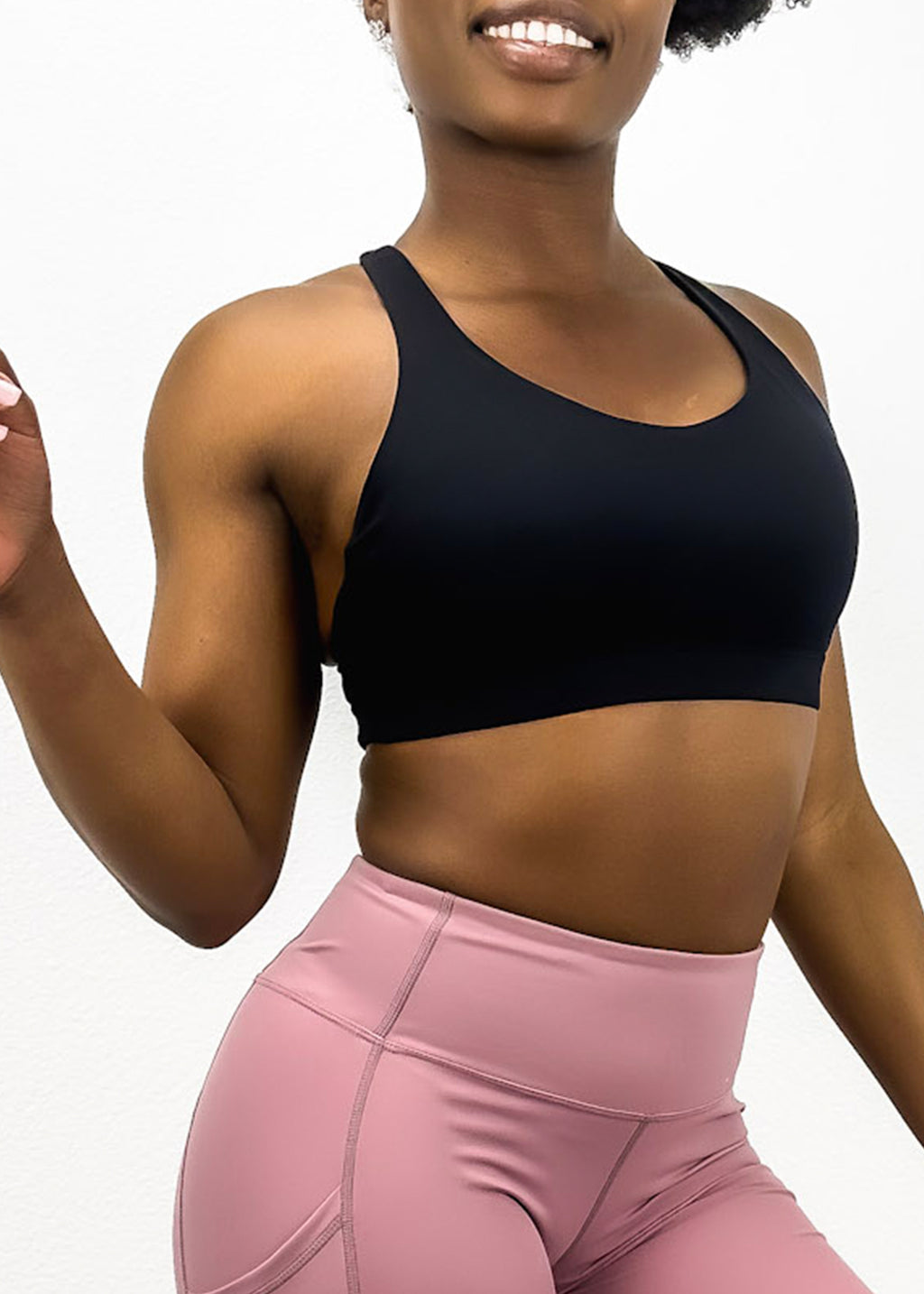 Sujetador deportivo de fitness con tirantes en la espalda en forma de V y suaves texturas