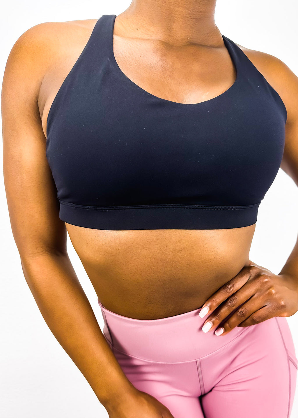 Sujetador deportivo de fitness con tirantes en la espalda en forma de V y suaves texturas