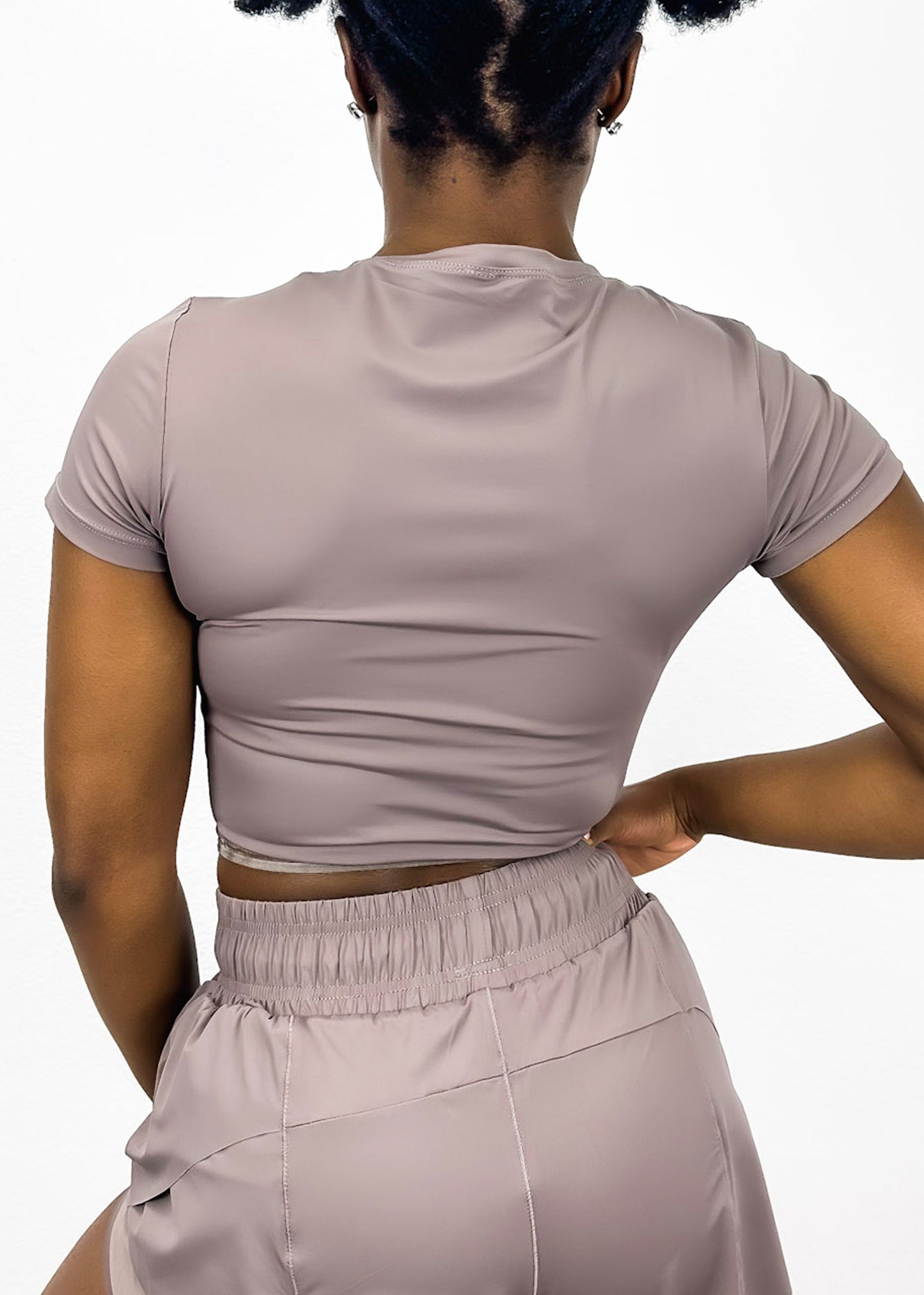 Camiseta ajustada con ribete de malla