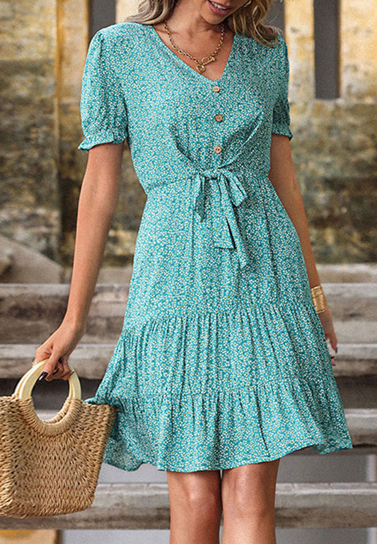 Vestido con lazo en la cintura y estampado floral ditsy