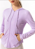 Chaqueta con capucha, cremallera y cordón ajustable, transpirable y activa