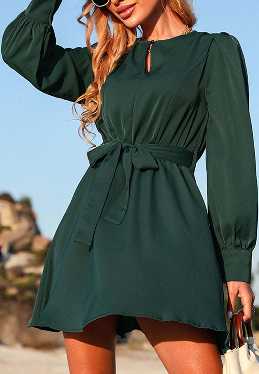 Vestido liso con escote tipo cerradura