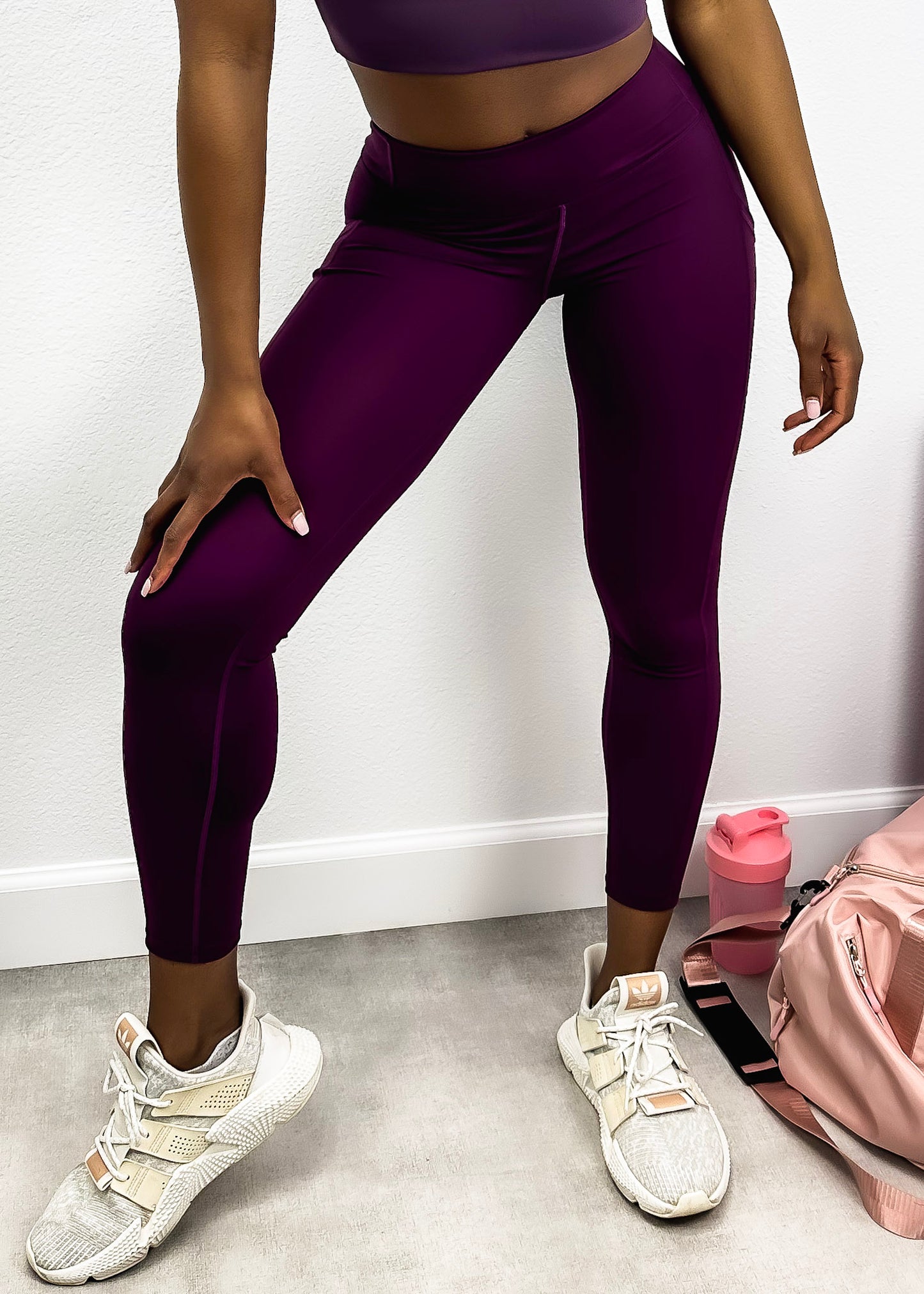 Leggings de tiro medio con costuras elevadas