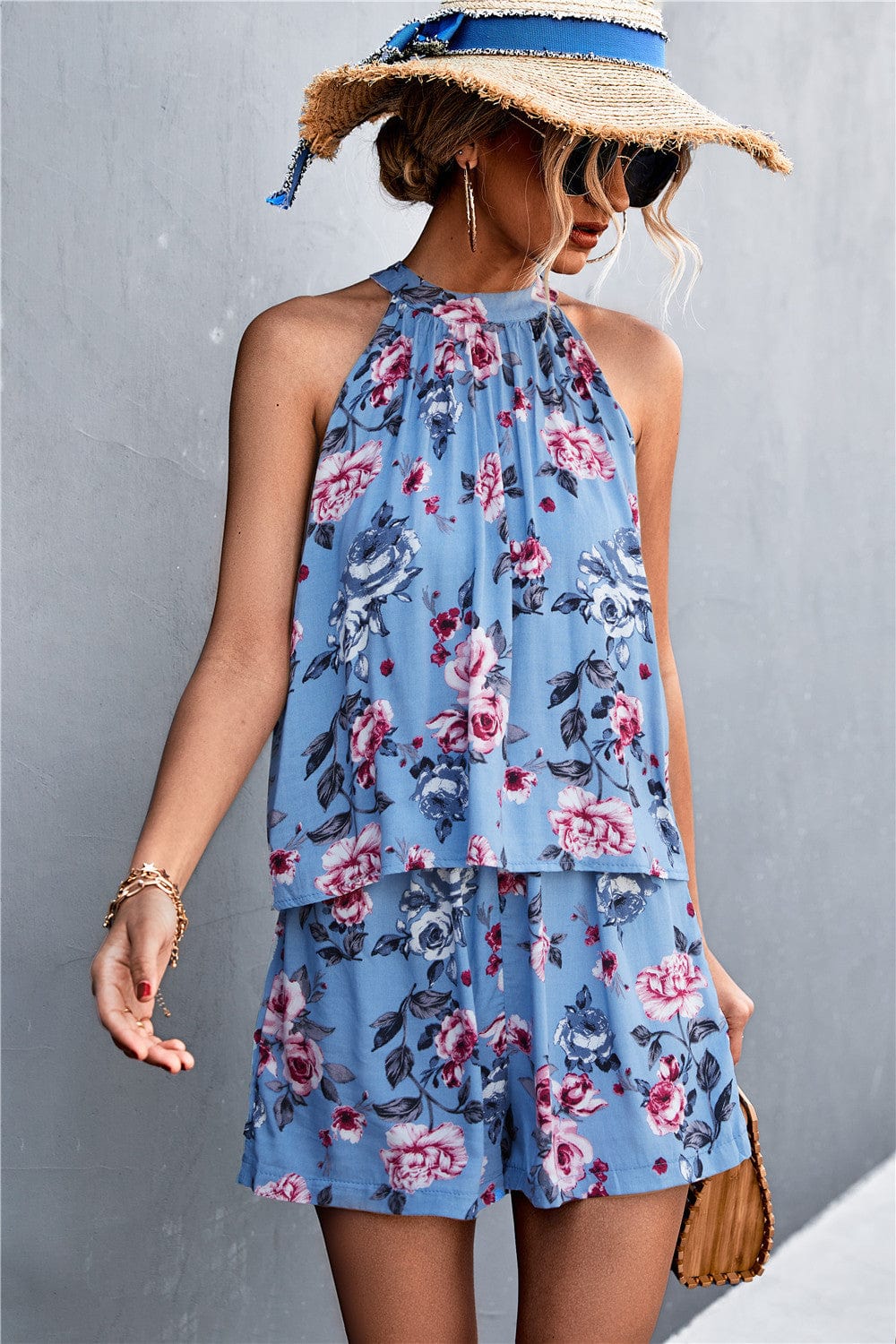Conjunto floral vintage con cuello halter