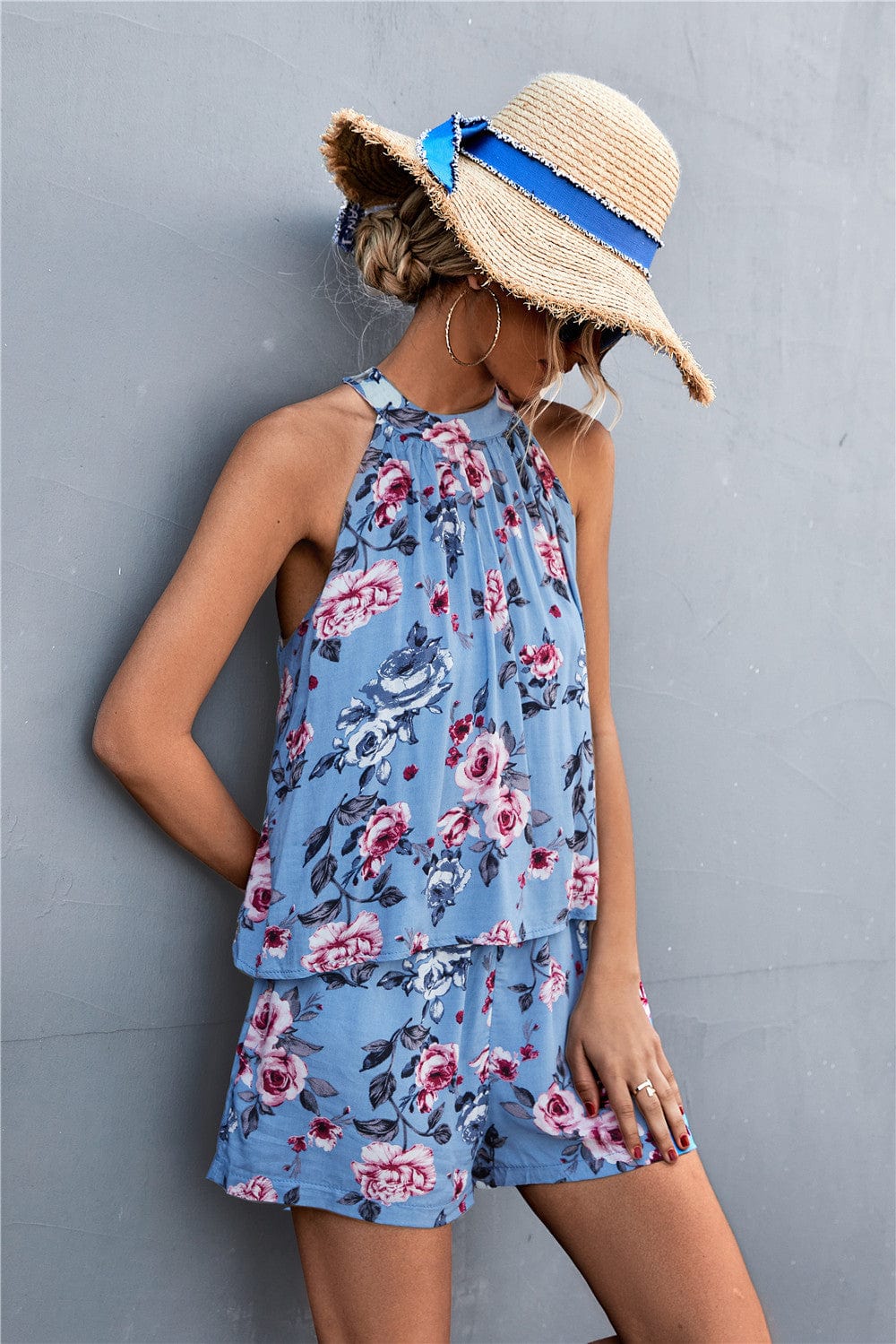 Conjunto floral vintage con cuello halter