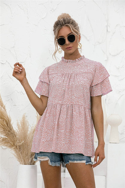 Blusa con mangas escalonadas y estampado animal