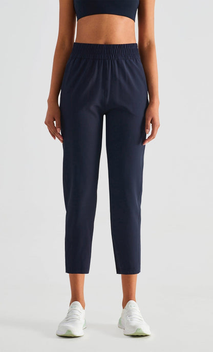 Pantalones de jogging capri ajustados y de tiro alto
