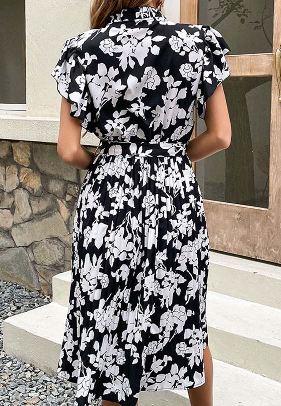 Vestido con cuello anudado y mangas con volantes