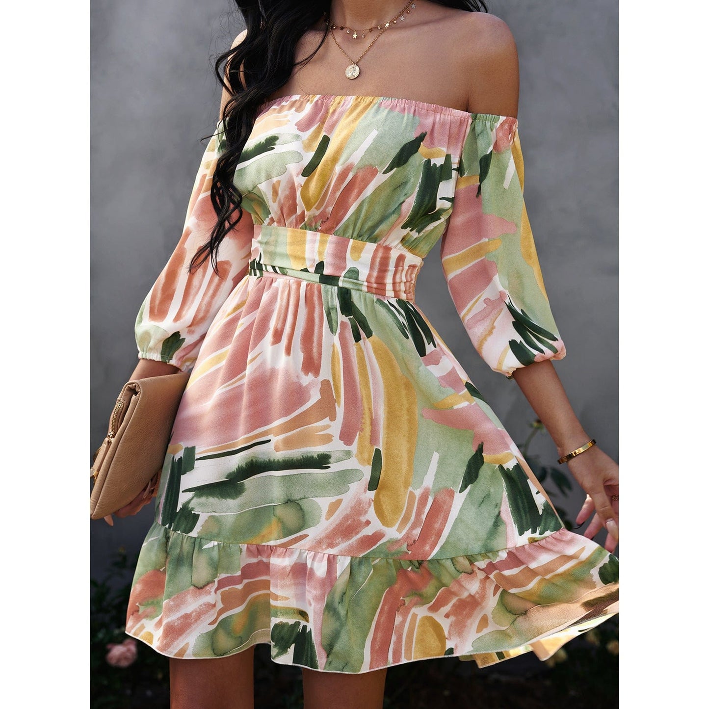 Vestido con lazo en la espalda y estampado abstracto