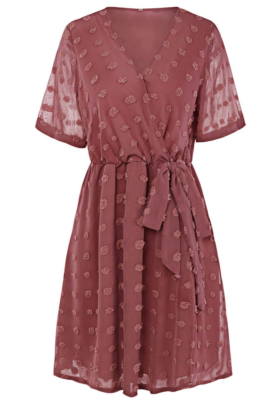 Vestido cruzado de verano con lunares y pinzas