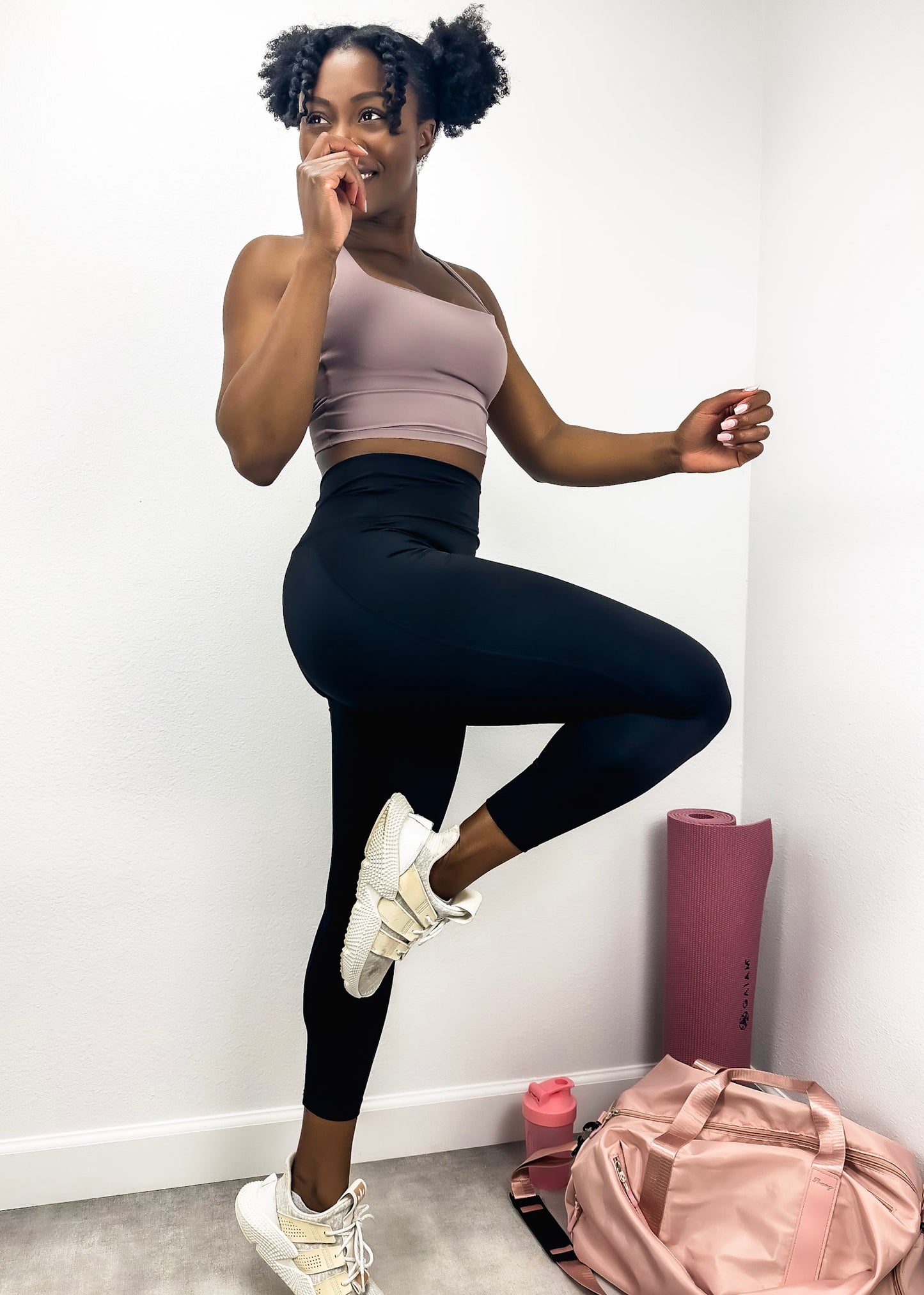 Leggings de cintura alta con diseño cruzado de dos tonos