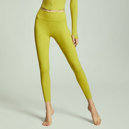 Leggings con tirantes finos en la cintura en V