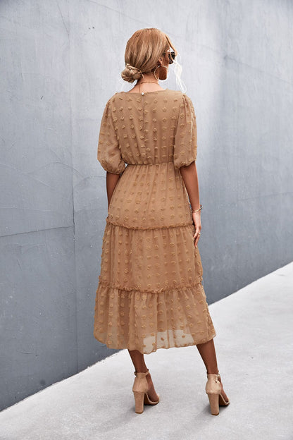 Vestido con capas y lunares con pinzas