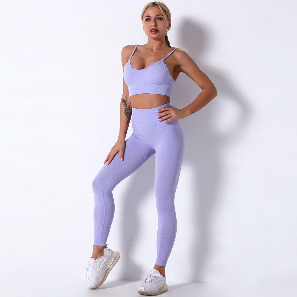 Conjunto de mallas con espalda cruzada y fluidas