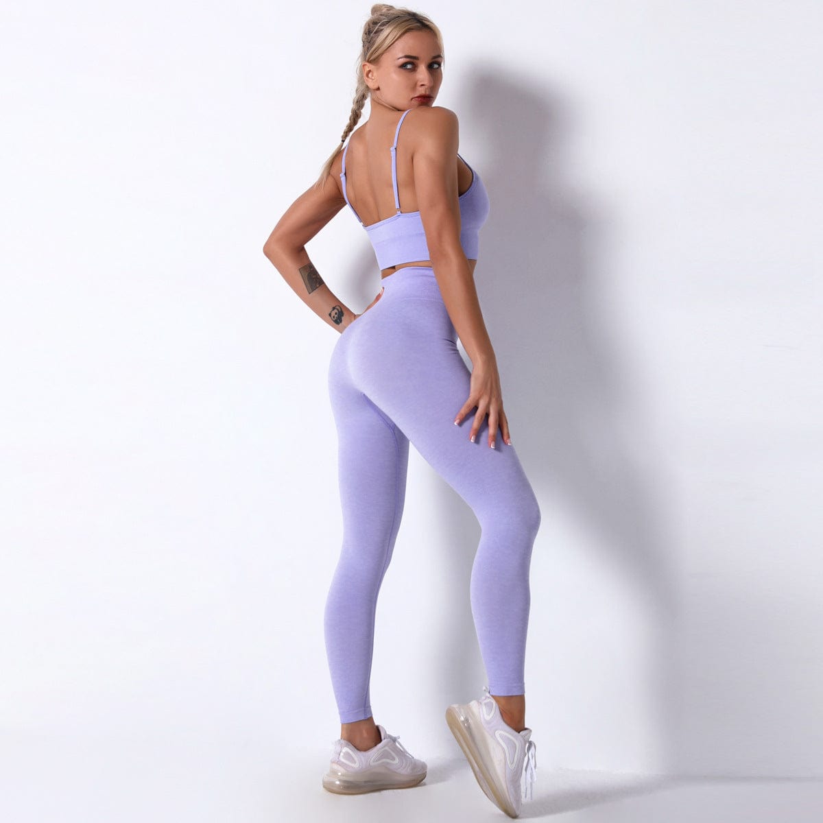 Conjunto de mallas con espalda cruzada y fluidas