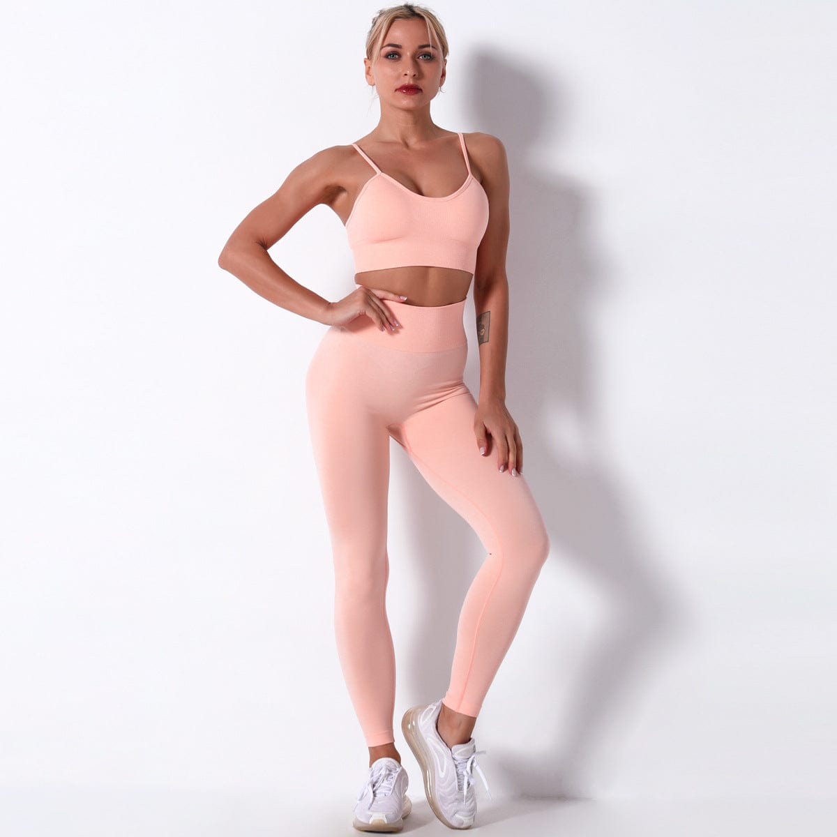 Conjunto de mallas con espalda cruzada y fluidas
