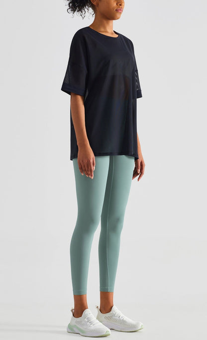 Top y bata deportiva informal con costura de malla