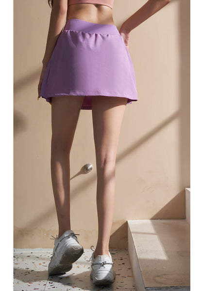 Falda deportiva con cintura elástica y laterales con volantes