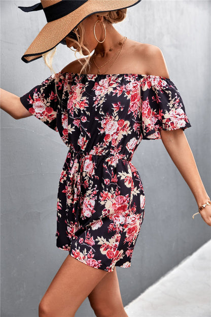 Mono de verano con estampado floral y hombros descubiertos