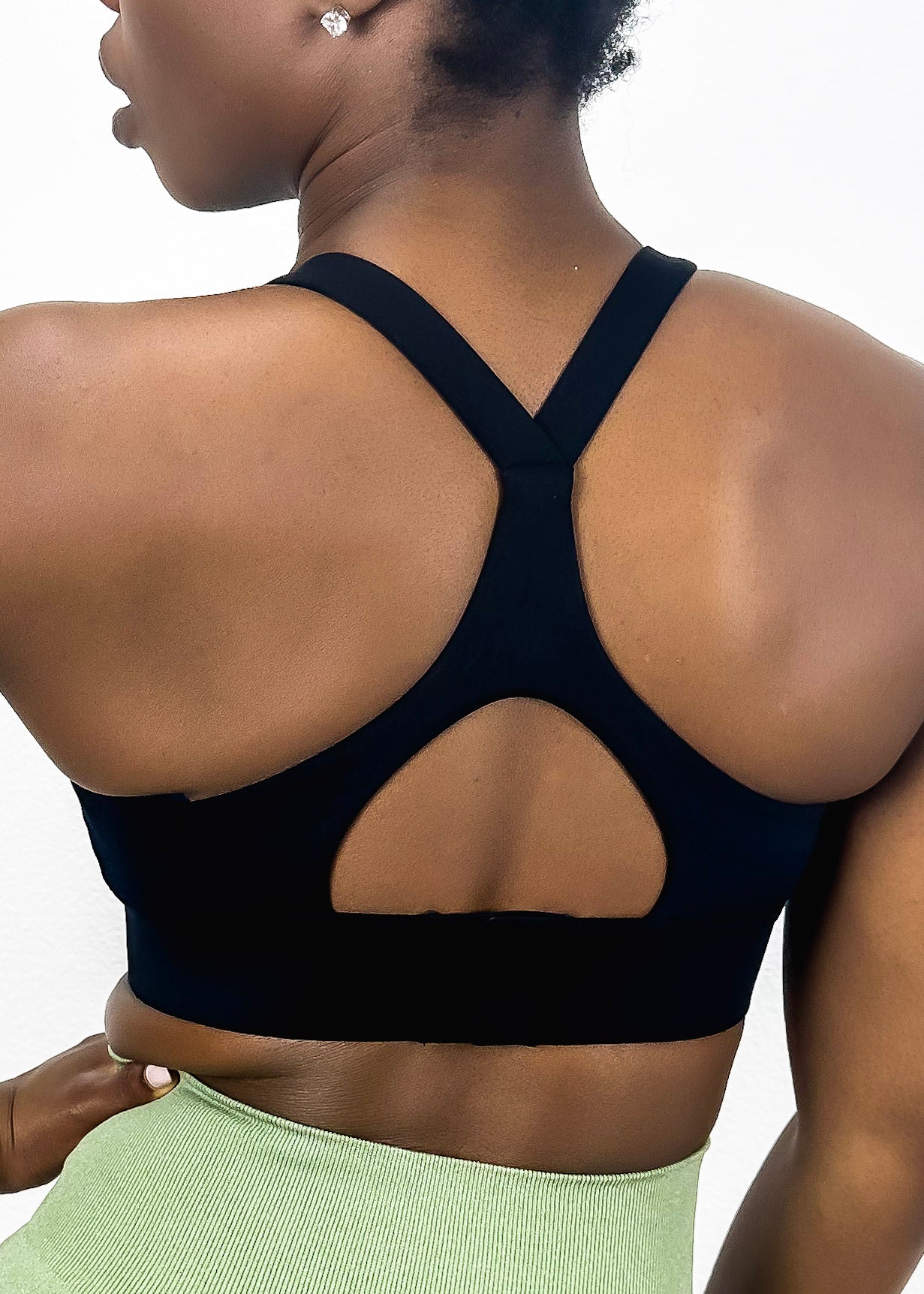 Sujetador deportivo ajustable con espalda cruzada