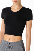 Camiseta corta con efecto contorno