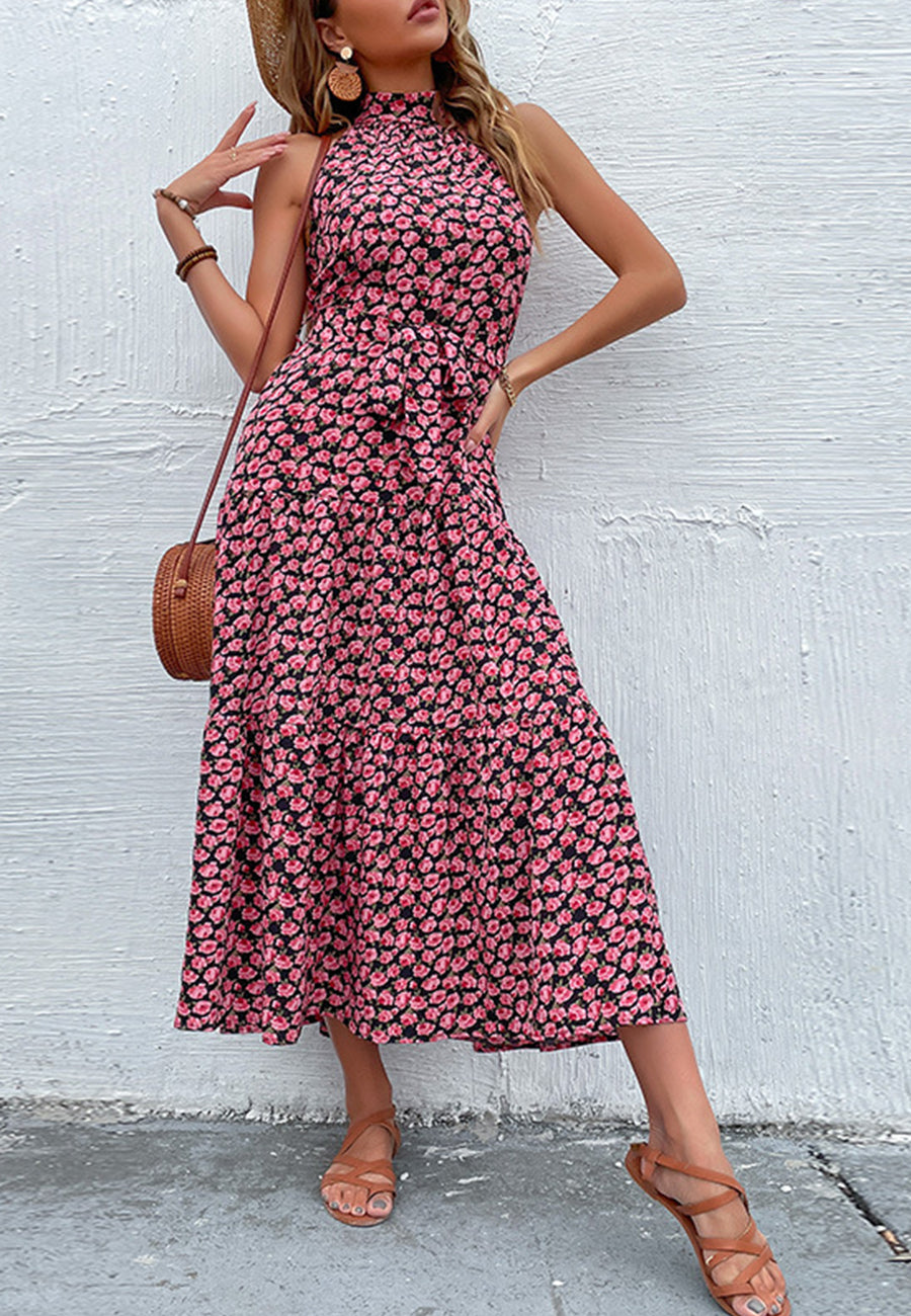 Vestido con cuello halter y lazo en la espalda