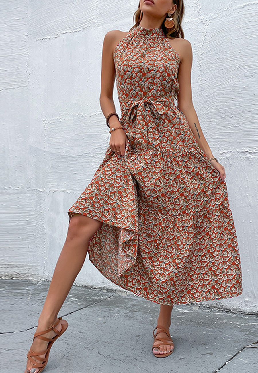 Vestido con cuello halter y lazo en la espalda