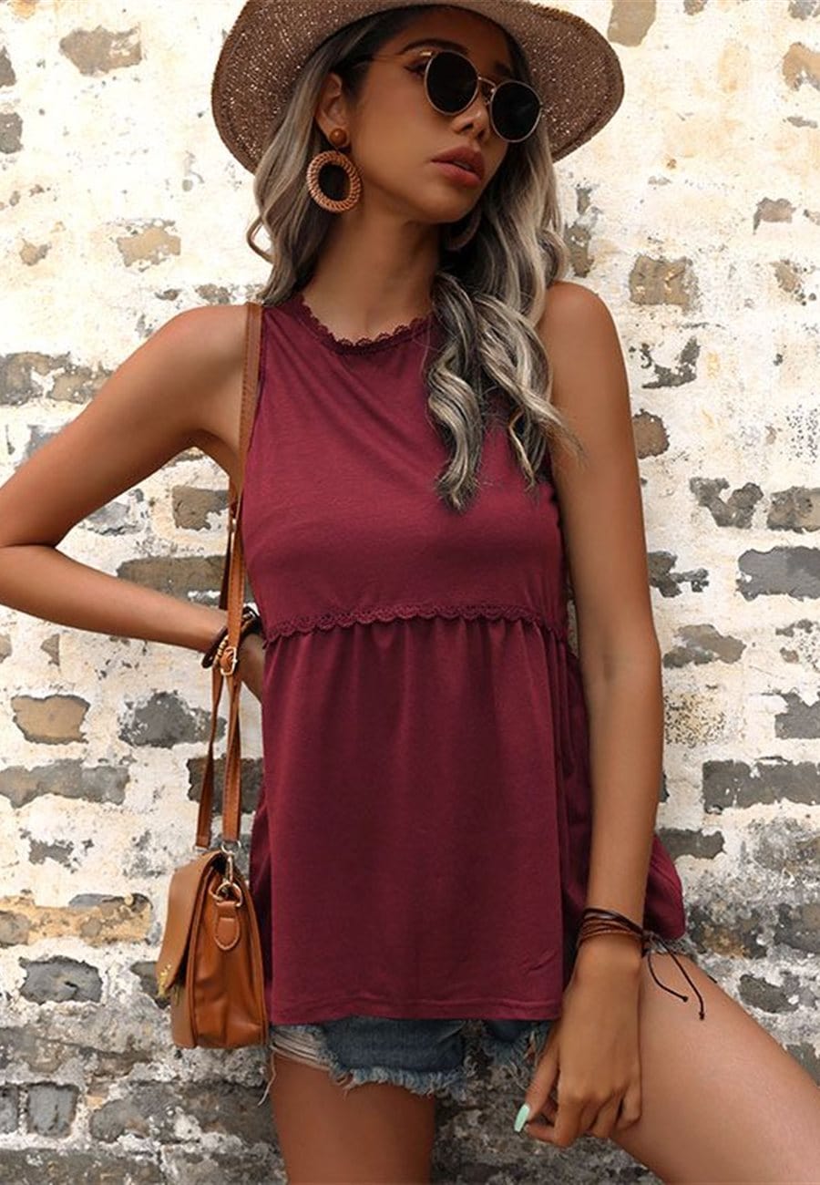 Blusa con ribete de encaje festoneado