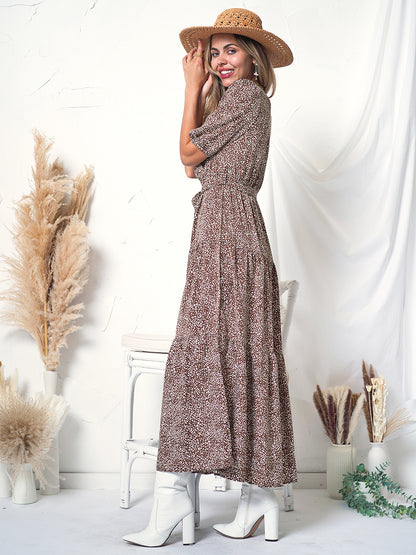 Vestido cruzado con mangas abullonadas y estampado 