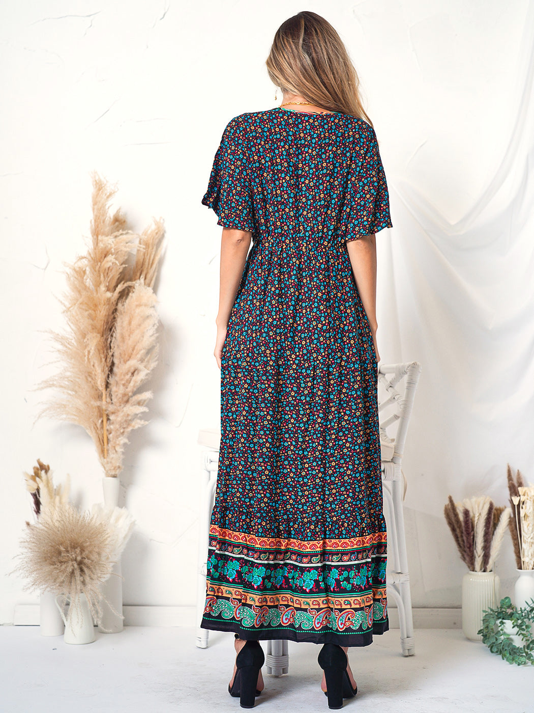 Vestido largo bohemio con estampado de cachemira y mangas acampanadas 
