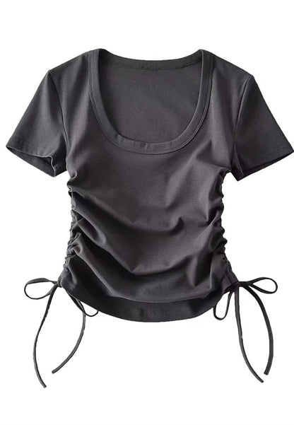 Camiseta con escote redondo y laterales fruncidos