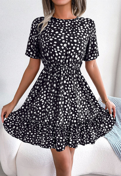 Vestido con dobladillo con volantes y estampado animal