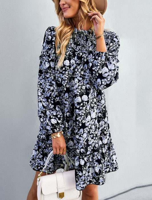 Vestido floral con cuello fruncido y volantes 