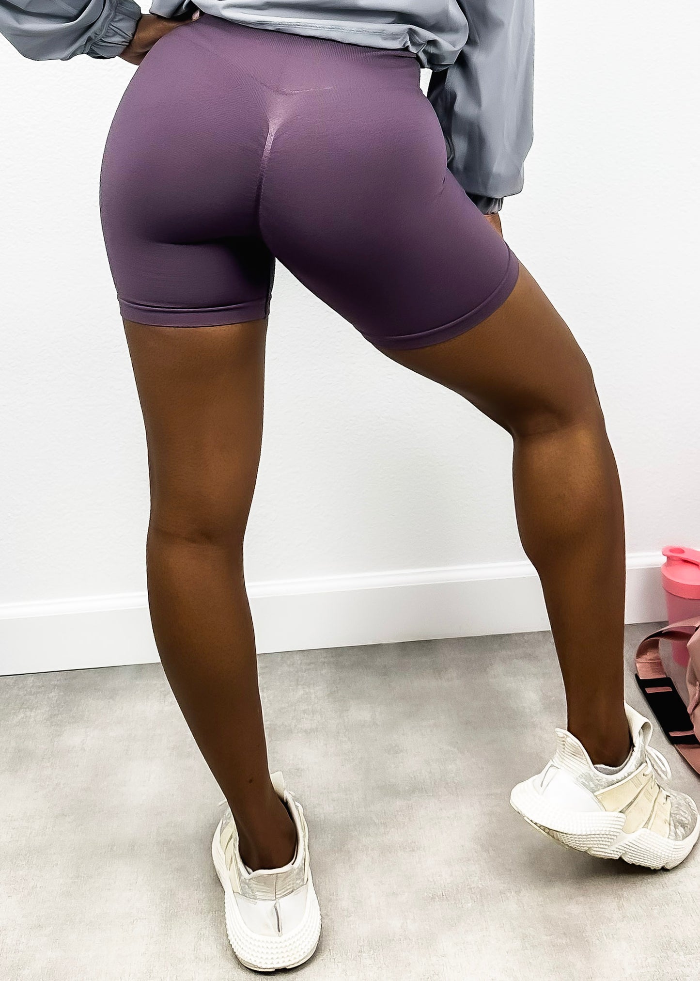 Pantalones cortos deportivos de cintura alta con malla lateral