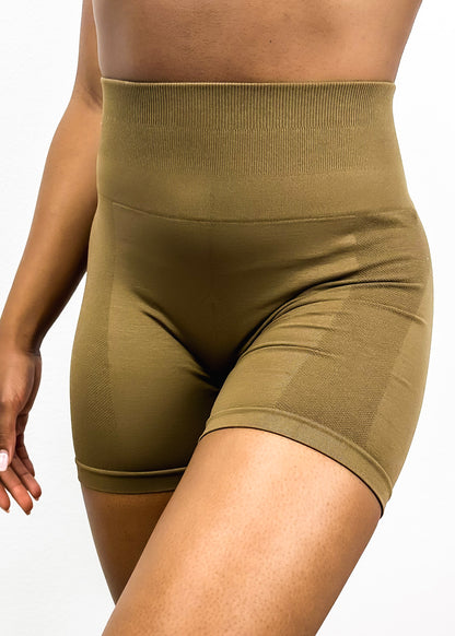 Pantalones cortos deportivos de cintura alta con malla lateral