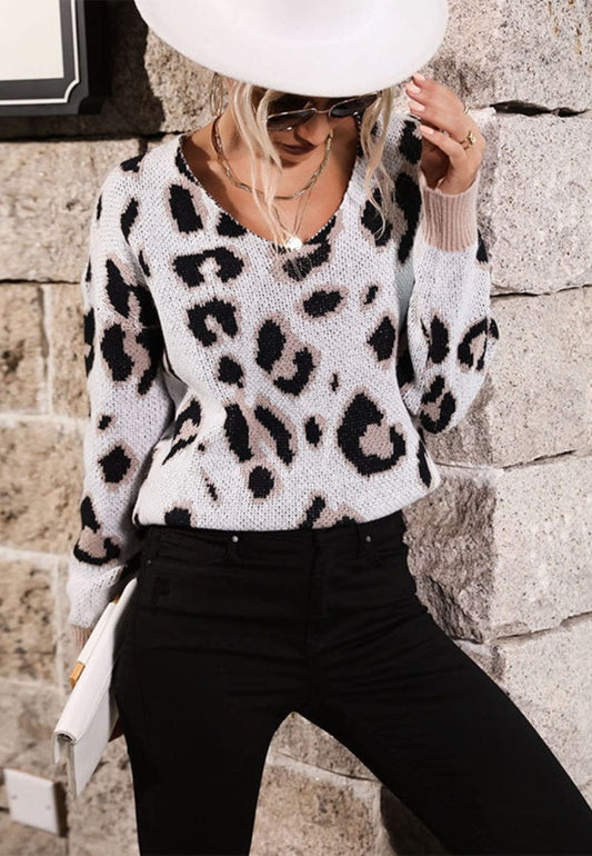 Suéter con textura peluda y estampado de leopardo 