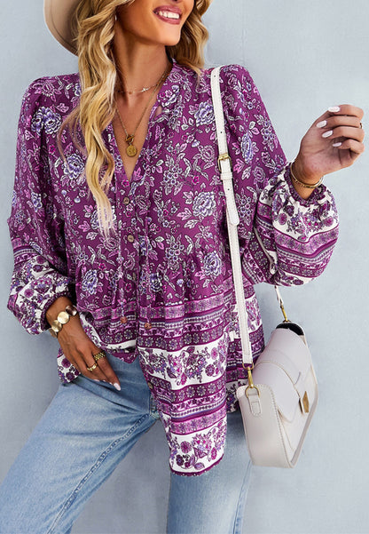 Blusa con botones y estampado bohemio floral 