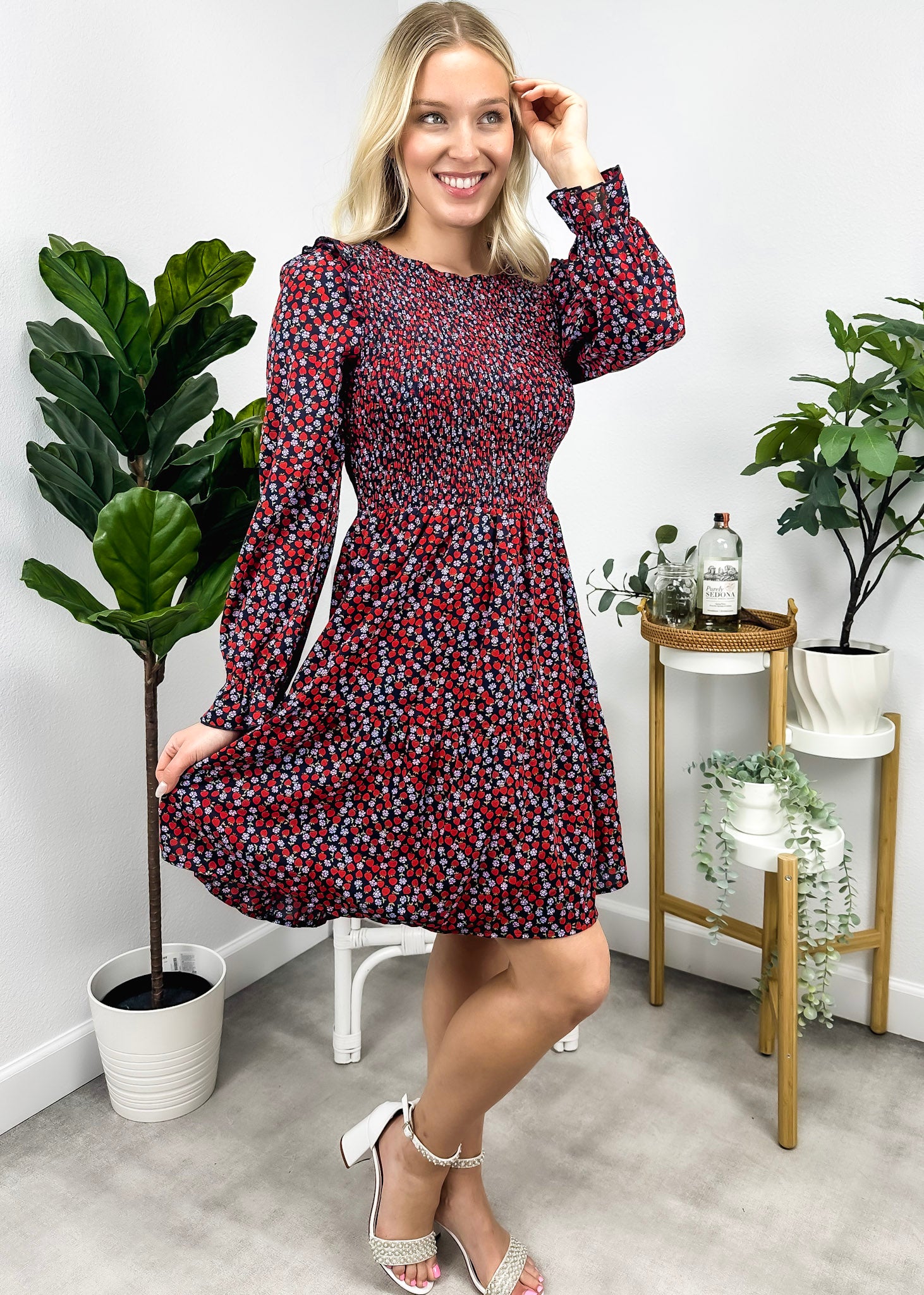 Vestido floral de manga larga con frunces en el pecho 