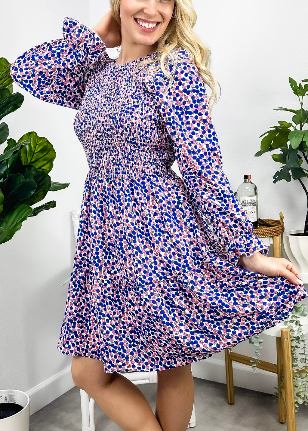 Vestido floral de manga larga con frunces en el pecho 