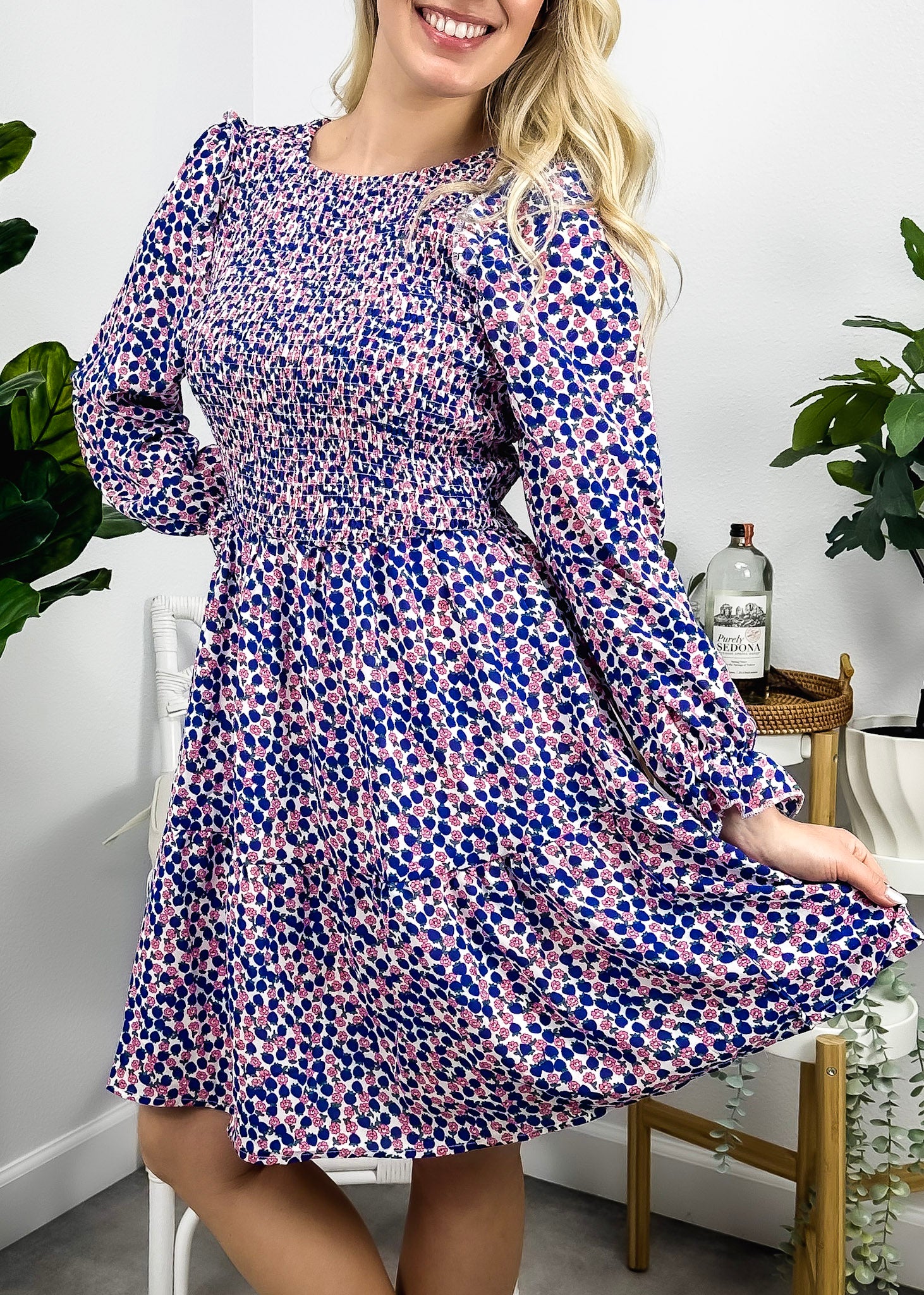 Vestido floral de manga larga con frunces en el pecho 