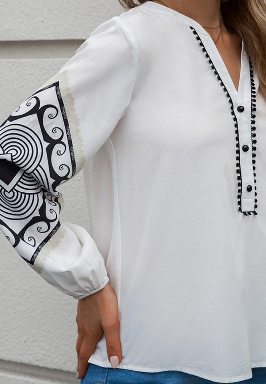 Blusa con estampado boho en contraste 