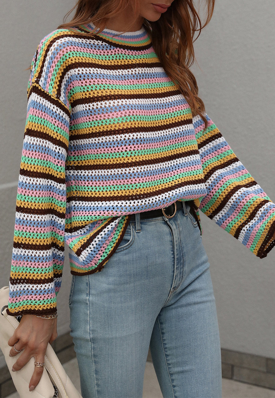 Suéter tejido a crochet con rayas de colores 